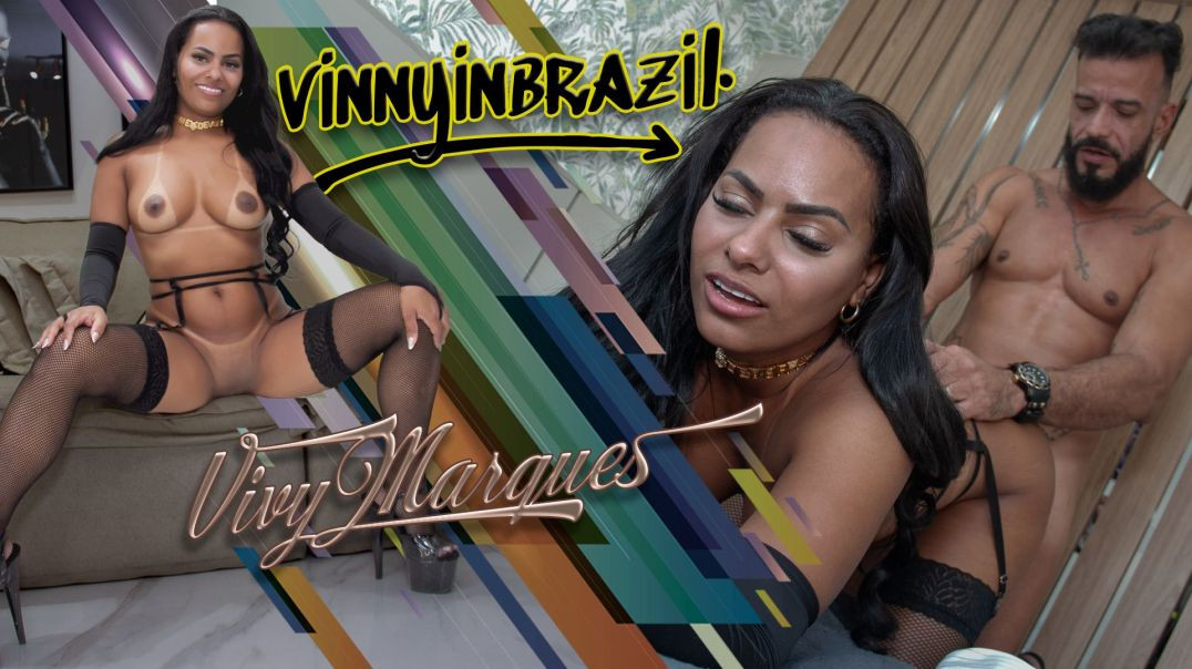 ⁣Vinny Burgos e Vivy Marques